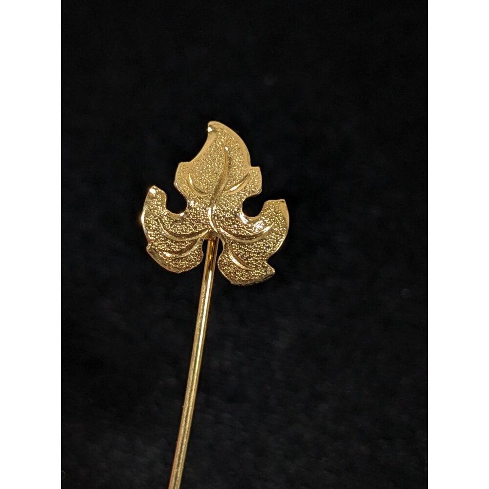 Vintage Gold Tone Curved Leafโ Short Stick Pin 2 inch Textured